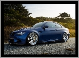 BMW M5, Drzewa, Niebieskie, Droga